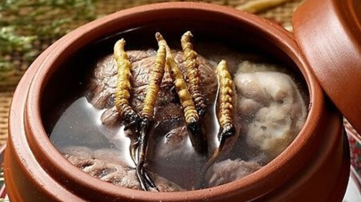 冬蟲夏草燉排骨 | 滋補養(yǎng)生的家常做法