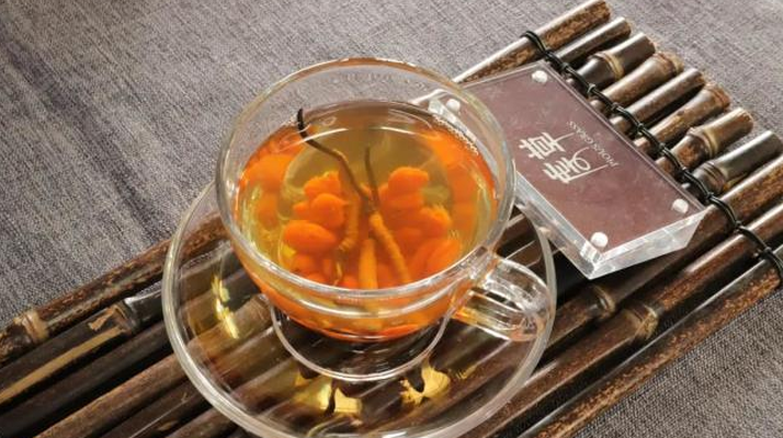 冬蟲夏草泡水時(shí)間全解析：泡多久才最有效？